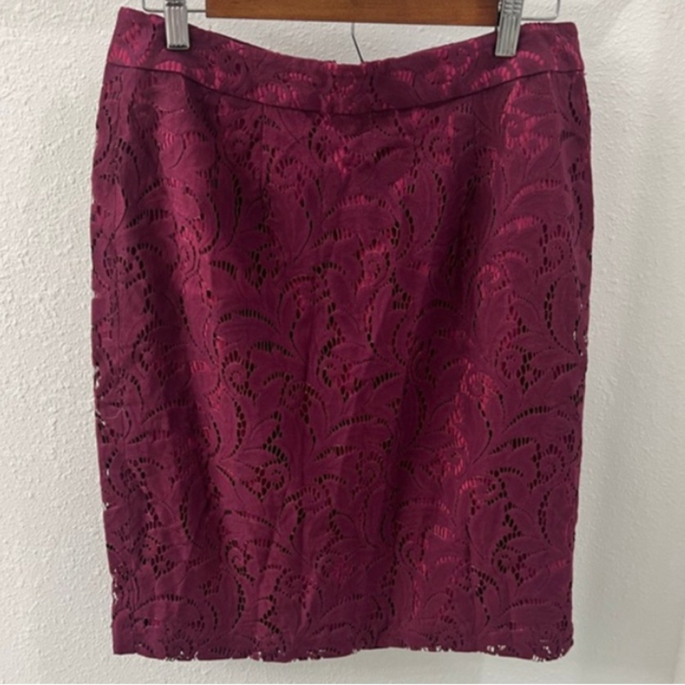 Cabi Raspberry Lace Pencil Skirt Size 8